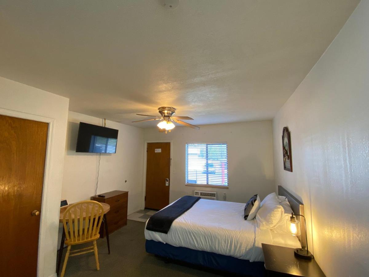 Columbia Point Resort Kettle Falls ภายนอก รูปภาพ